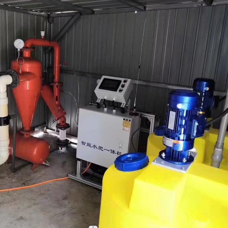 水肥一體機(jī)8